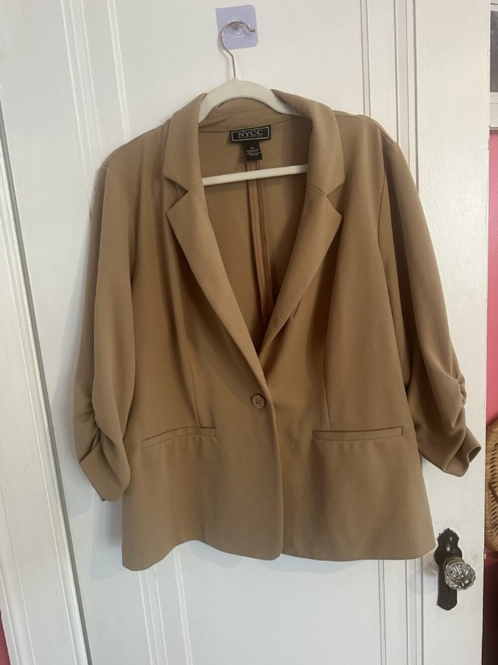 NYCC Camel Tan Blazer Ruched Sleeves Size 1X